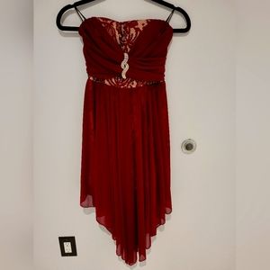 Sleeveless red dress S size